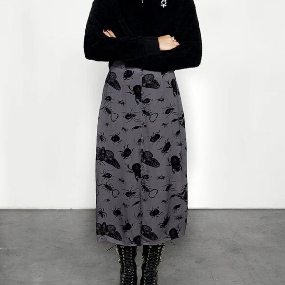Disturbia Dresses & Skirts - Disturbia Size US 14 Black Gray Parasite Print Midi Skirt